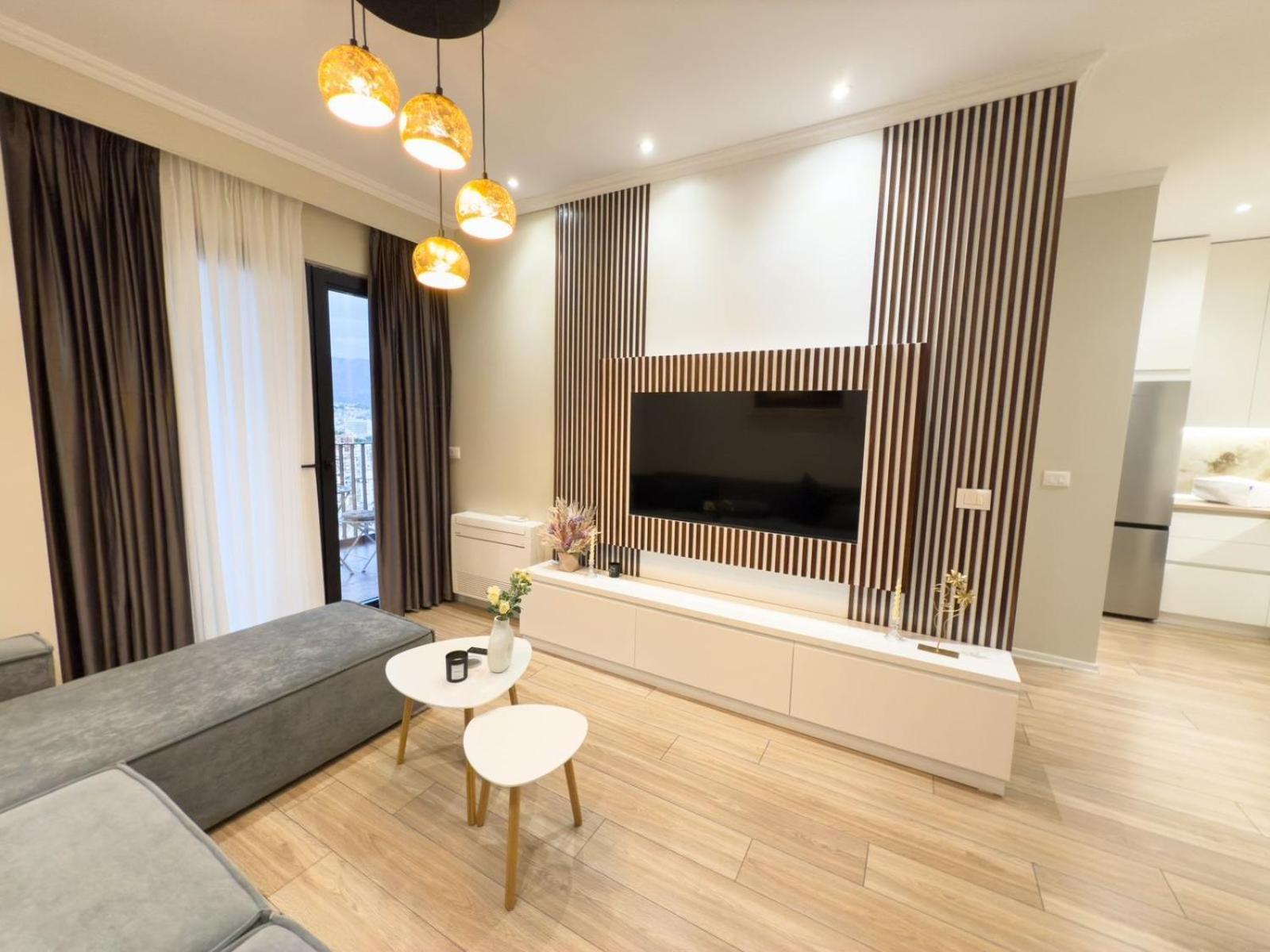 Luxe Haven B22 *